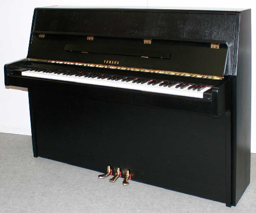 Klavier-Yamaha-P2-schwarz-sat-2899393-1-a